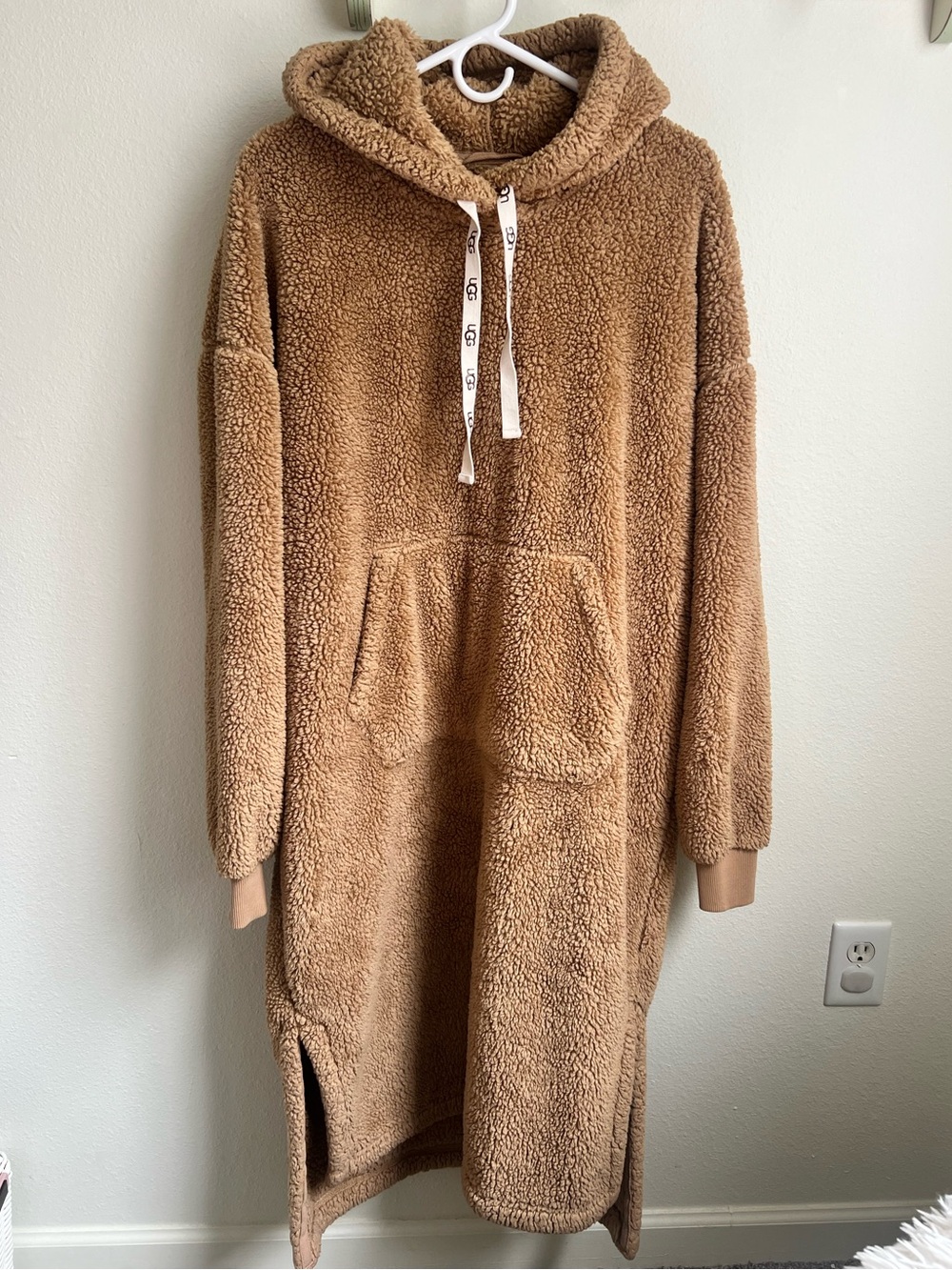 UGG Women’s Winola Tasman Full-Body Hoodie in Chestnut Brown